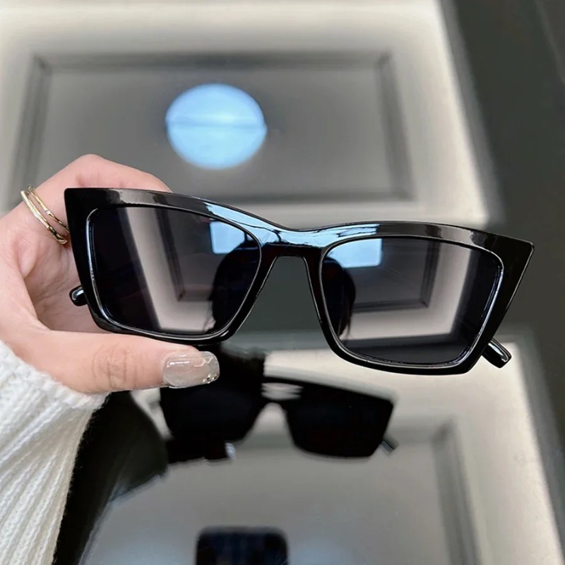 نظارات شمسية عصرية بتصميم عين  - مراجعة Sunglasses Cat Eye وسعره