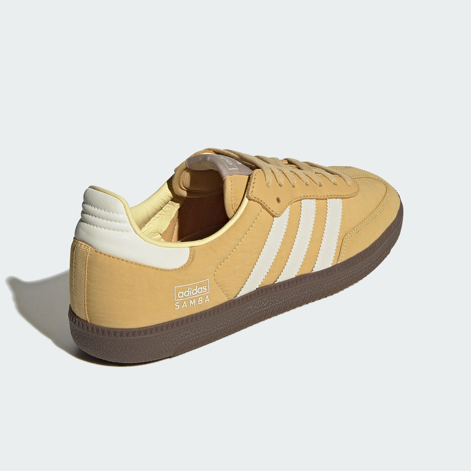 حذاء رياضي كاجوال كلاسيكي كلاس - مراجعة Adidas Shoes Samba وسعره